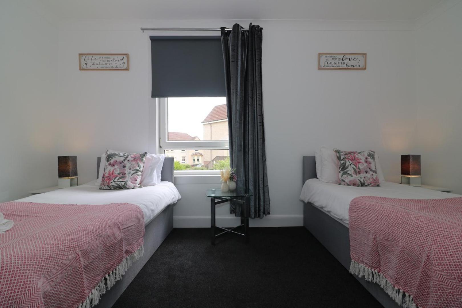 Apartamento Signature - Gartlea House Airdrie Exterior foto